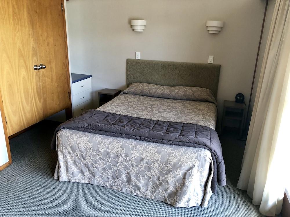 Teal Motor Lodge Гизбърн Екстериор снимка